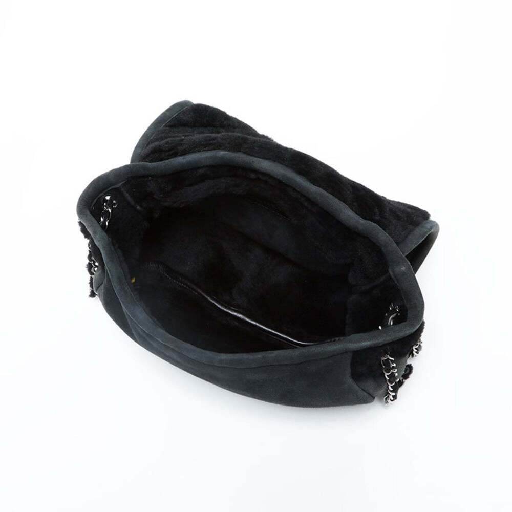 CHANEL Black Shoulder Bag - Picture 12 of 13